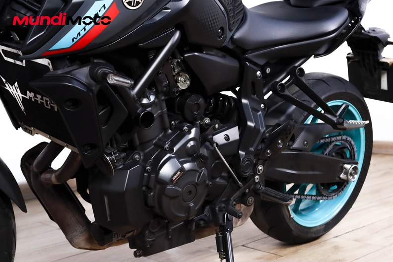 Motorbike image 8