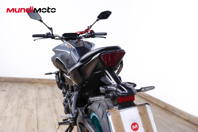 Motorbike image 9