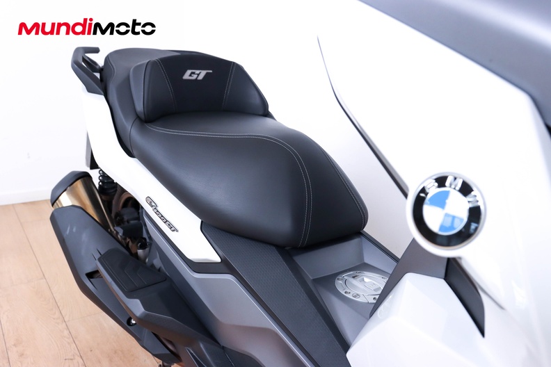 Motorbike image 12