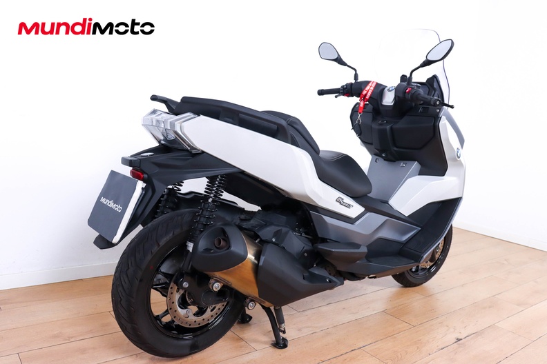 Motorbike image 2