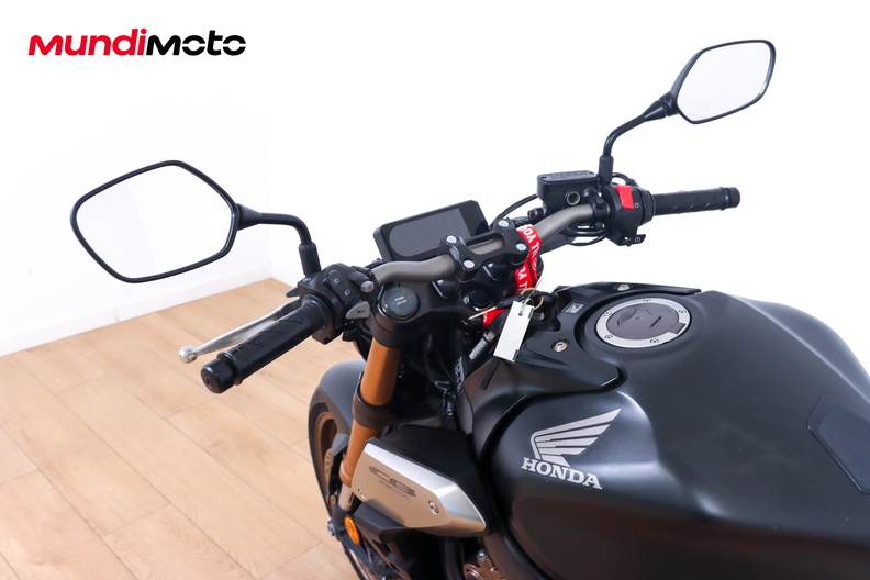 Motorbike image 10