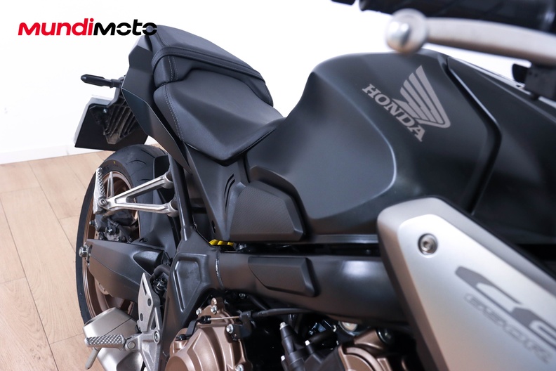 Motorbike image 12