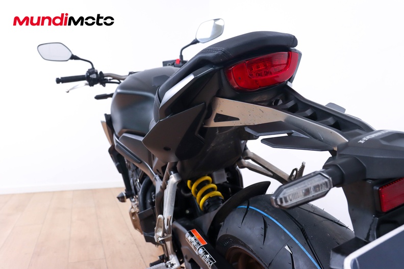 Motorbike image 9