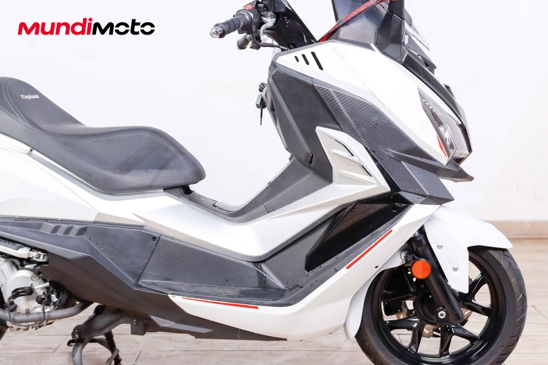 Motorbike image 12
