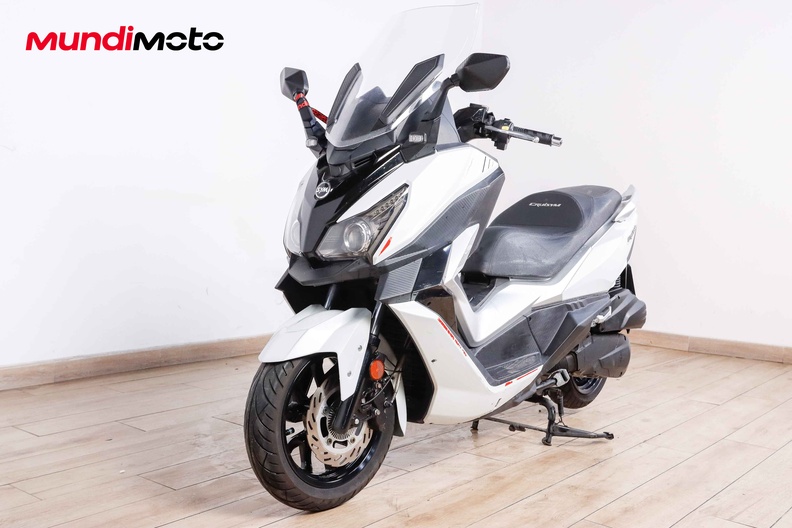 Motorbike image 7
