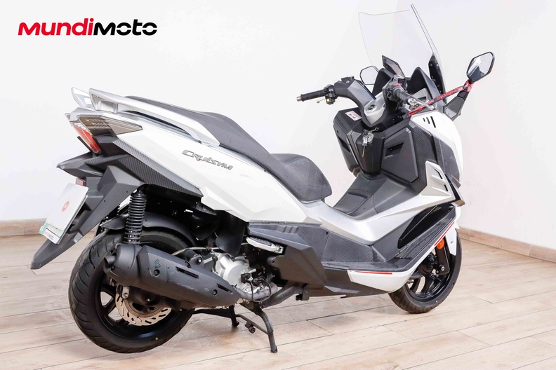 Motorbike image 2
