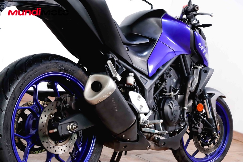 Motorbike image 3
