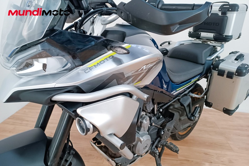 Motorbike image 9