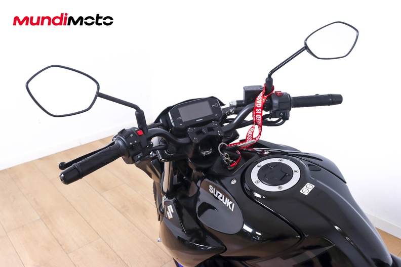 Motorbike image 10