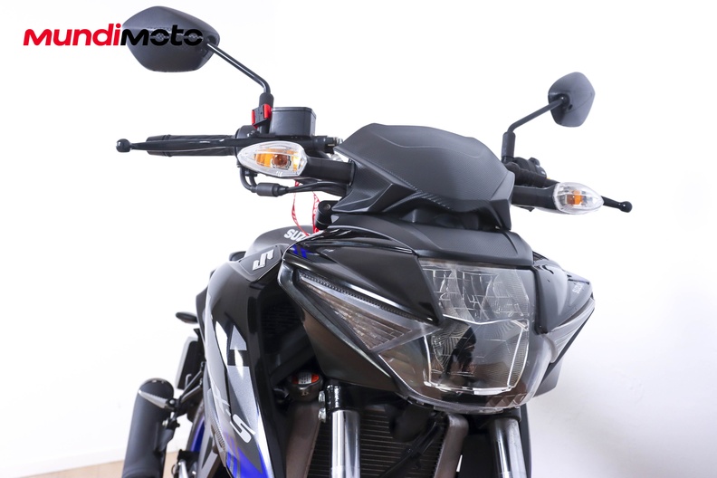 Motorbike image 4