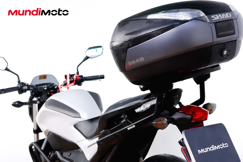 Motorbike image 9