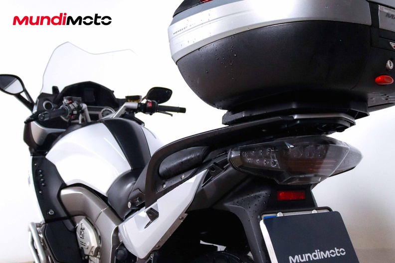 Motorbike image 9