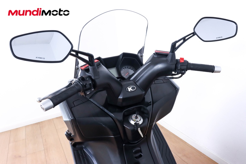 Motorbike image 10