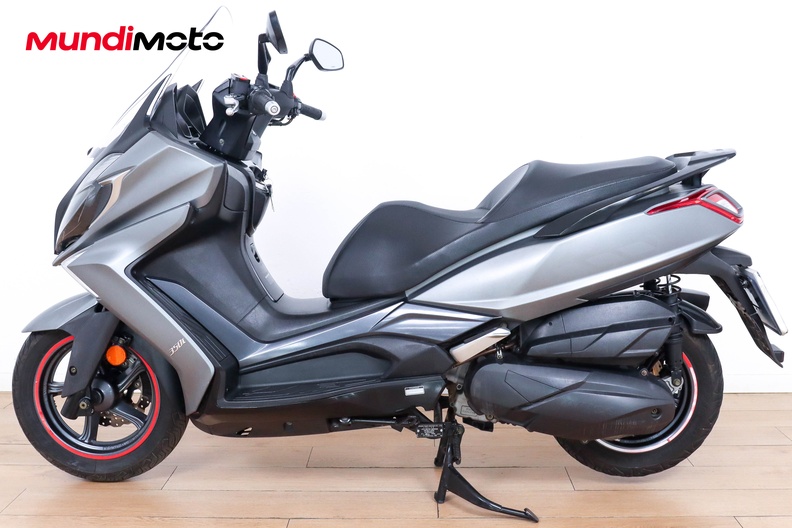 Motorbike image 5