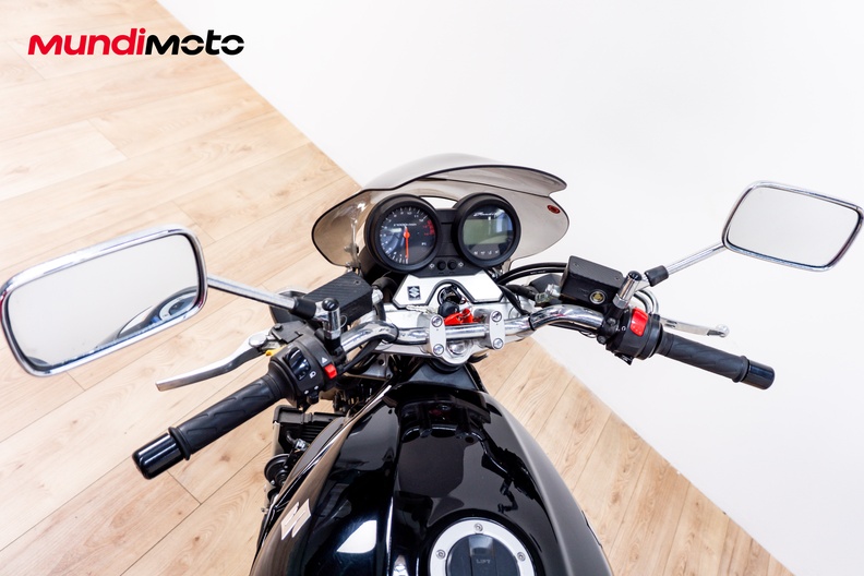 Motorbike image 10