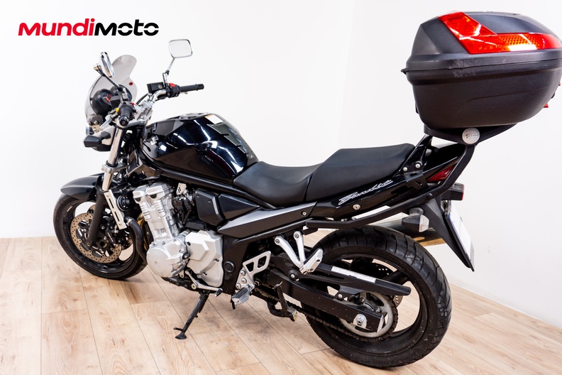 Motorbike image 7