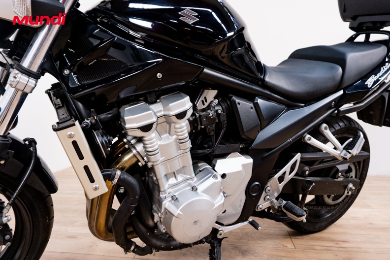 Motorbike image 9