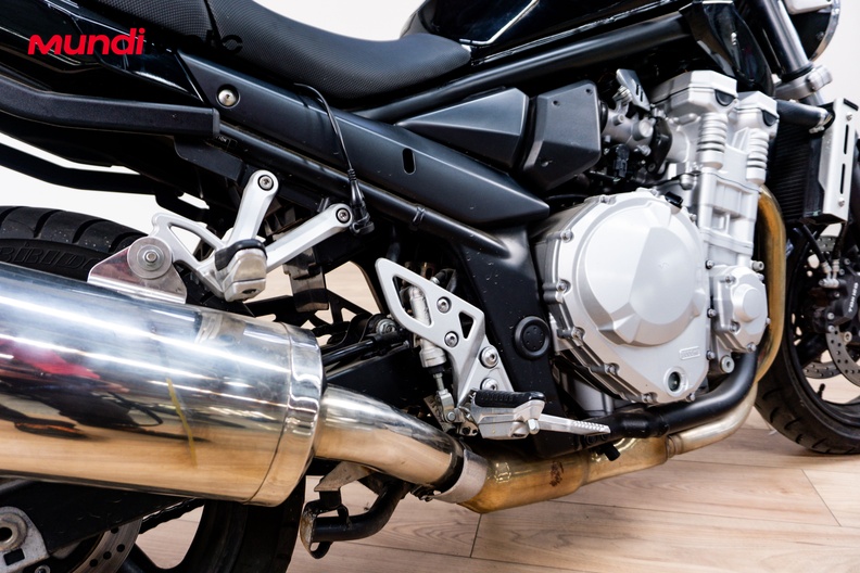 Motorbike image 3