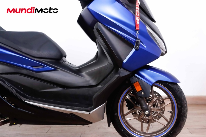 Motorbike image 12