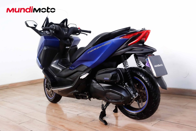 Motorbike image 6