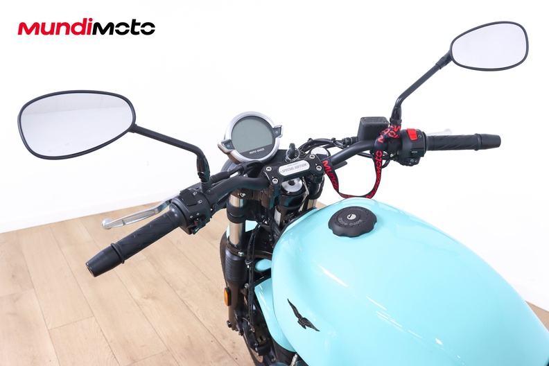 Motorbike image 10