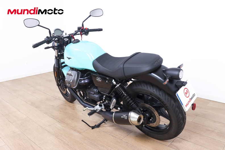 Motorbike image 6