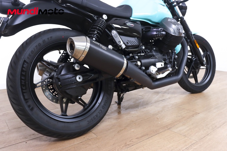 Motorbike image 3