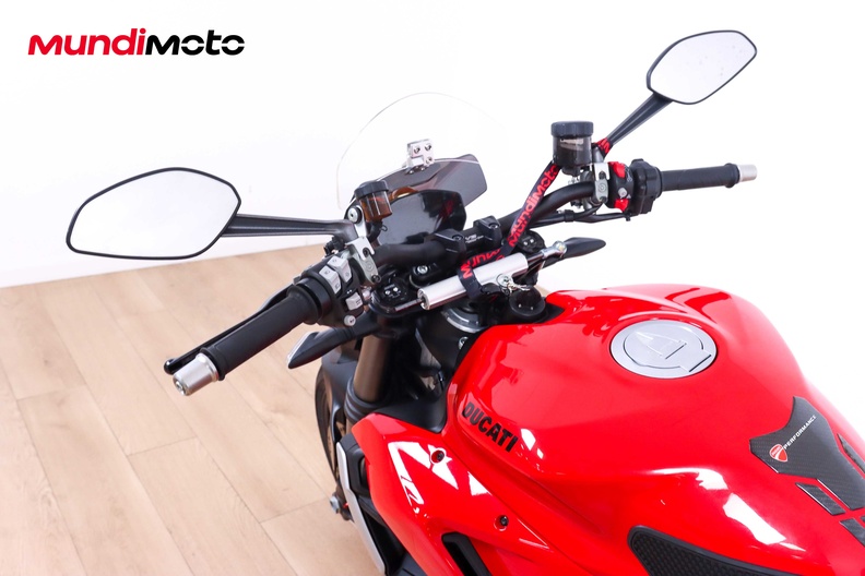 Motorbike image 10