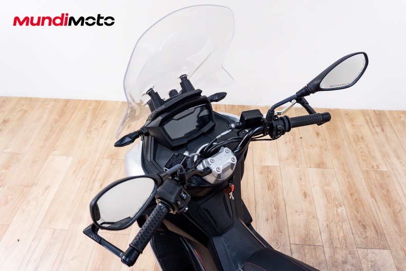 Motorbike image 10