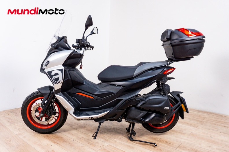 Motorbike image 5