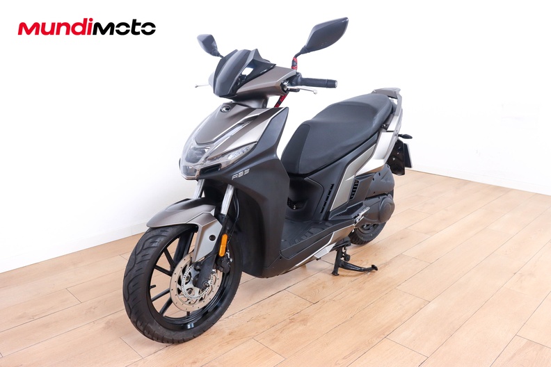 Motorbike image 7