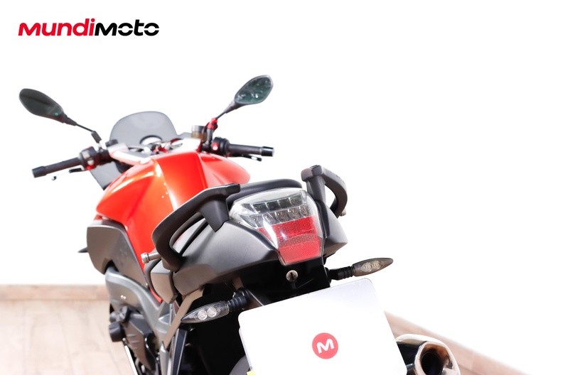 Motorbike image 9