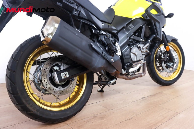 Motorbike image 3