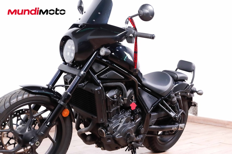 Motorbike image 9