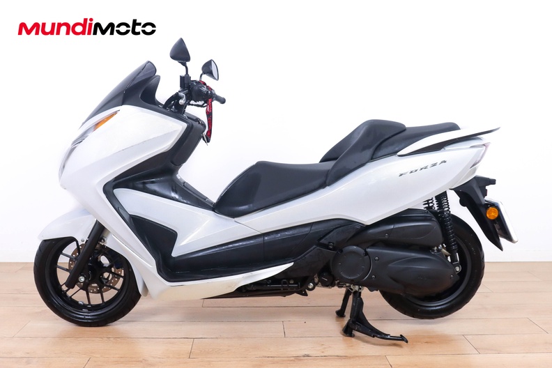 Motorbike image 5