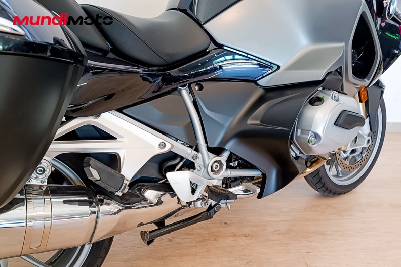 Motorbike image 3
