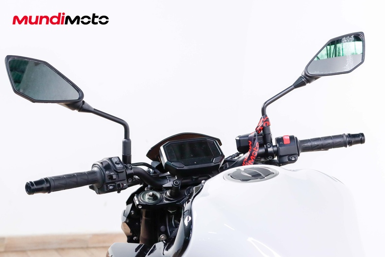 Motorbike image 10