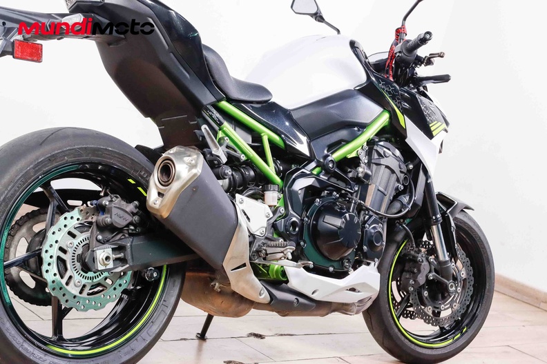 Motorbike image 3
