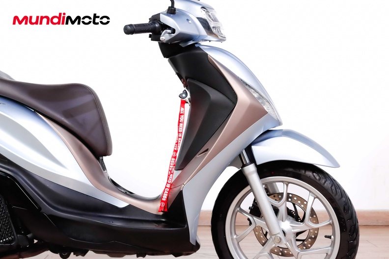 Motorbike image 12