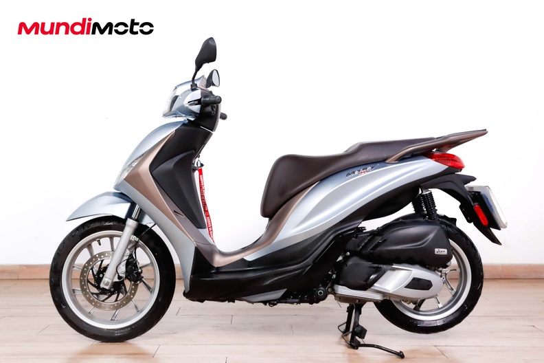 Motorbike image 5