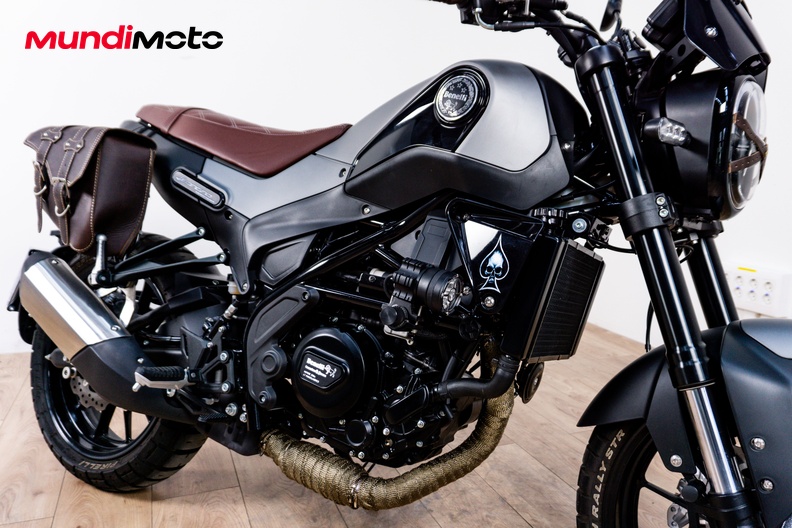 Motorbike image 4
