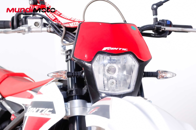 Motorbike image 4