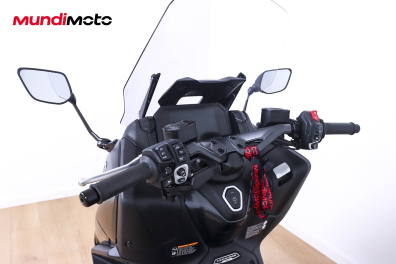 Motorbike image 10