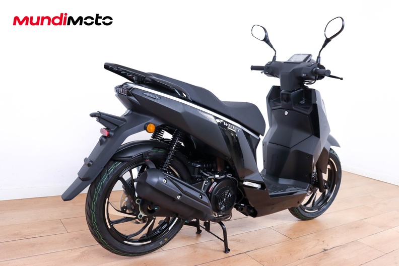 Motorbike image 2