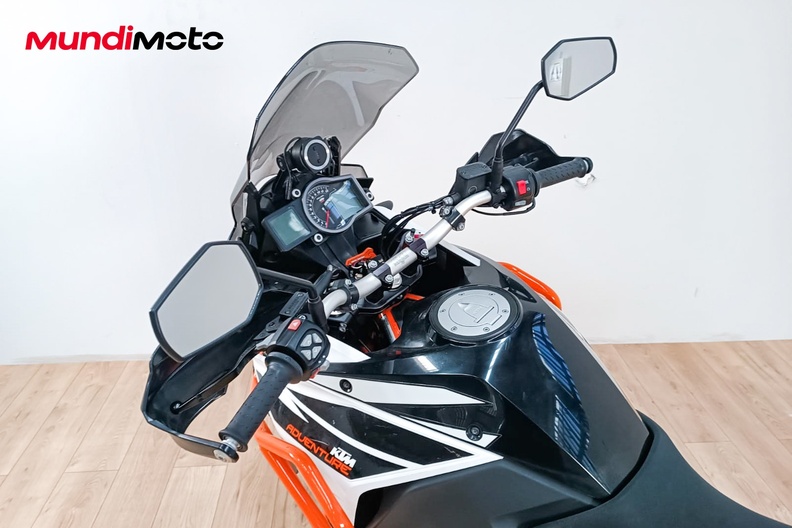 Motorbike image 10