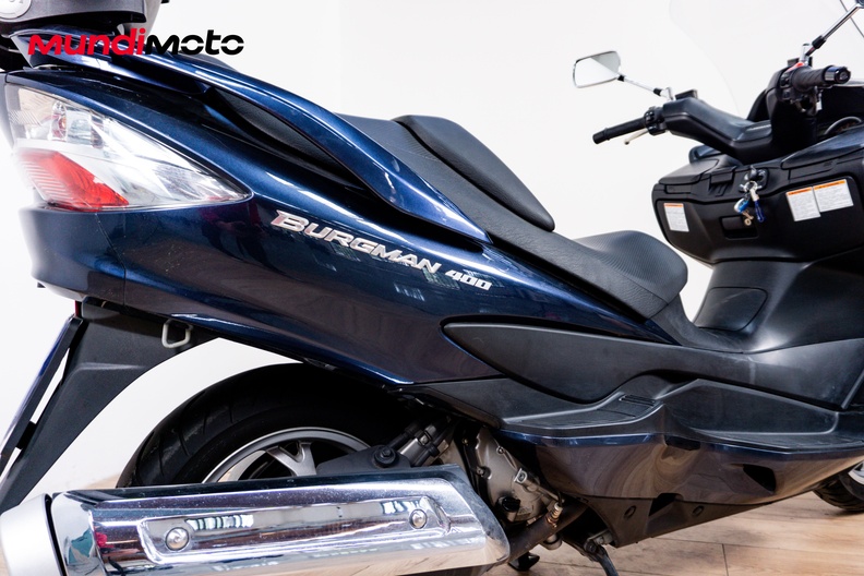 Motorbike image 3