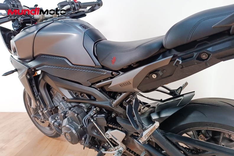 Motorbike image 8