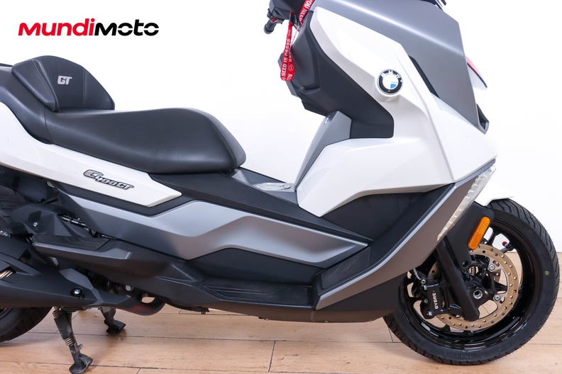Motorbike image 13