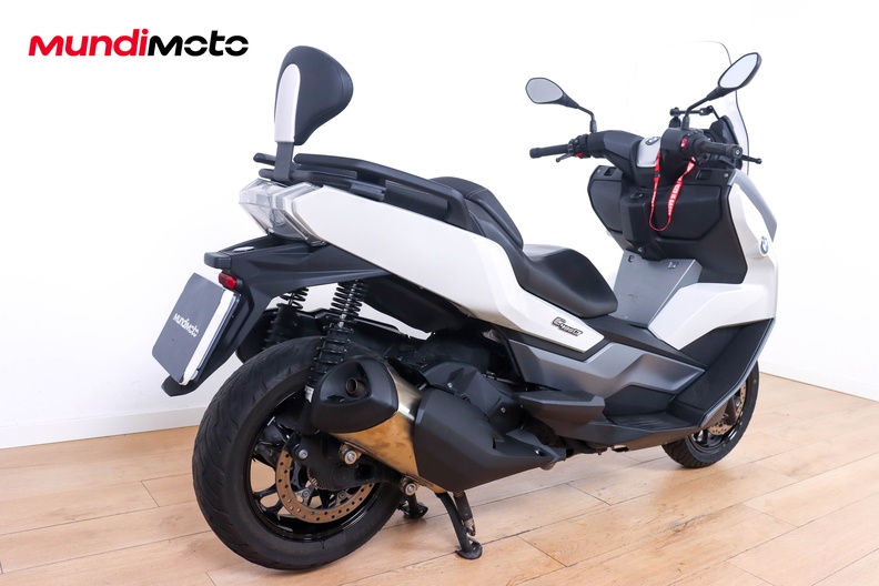 Motorbike image 2