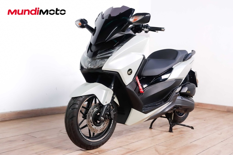 Motorbike image 7